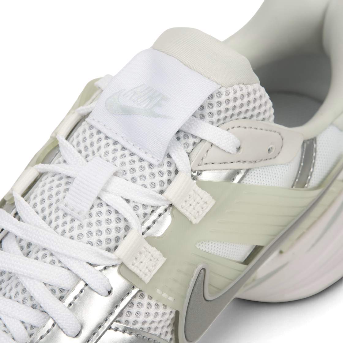 Nike V2K Run Metallic Silver White FD0736-104