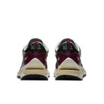 Nike x Sacai VaporWaffle String & Black Villain Red DD3035-200